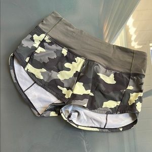 Lululemon Speed-up Low Rise Shorts 2.5”